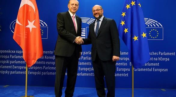 الرئيس التركي رجب طيب أردوغان ورئيس البرلمان الأوروبي مارتن شولتز