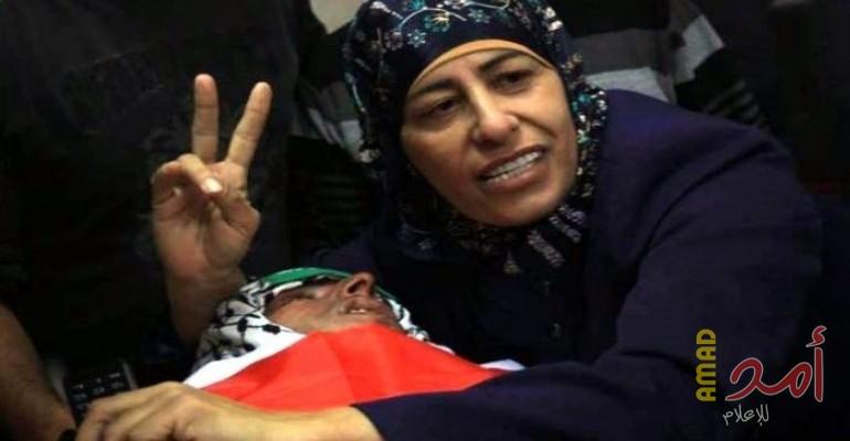 محكمة الاحتلال تمدد اعتقال والدة الشهيد "محمد شماسنة"
