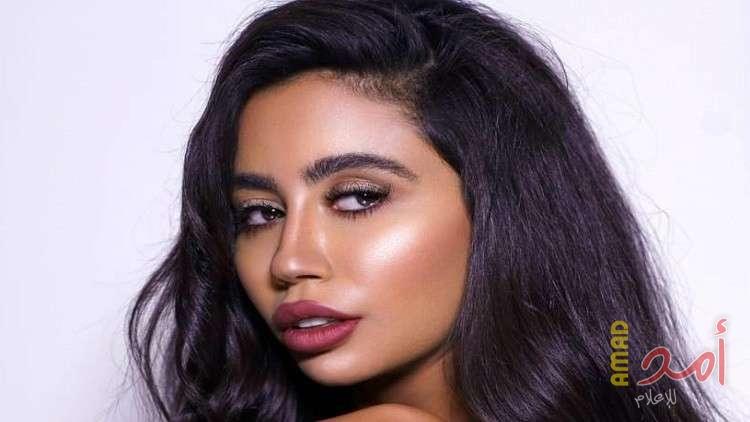سحب لقب ملكة جمال لبنان من سلوى عكر بسبب صورة مع اسرائيلية