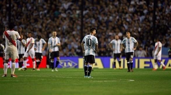 تصفيات المونديال: الأرجنتين تبتعد خطوة عن كأس العالم بتعادلها السلبي مع بيرو
