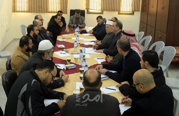الإعلان عن تشكيل لجان مجتمعية لمتابعة ملف البسطات العشوائية بخان يونس