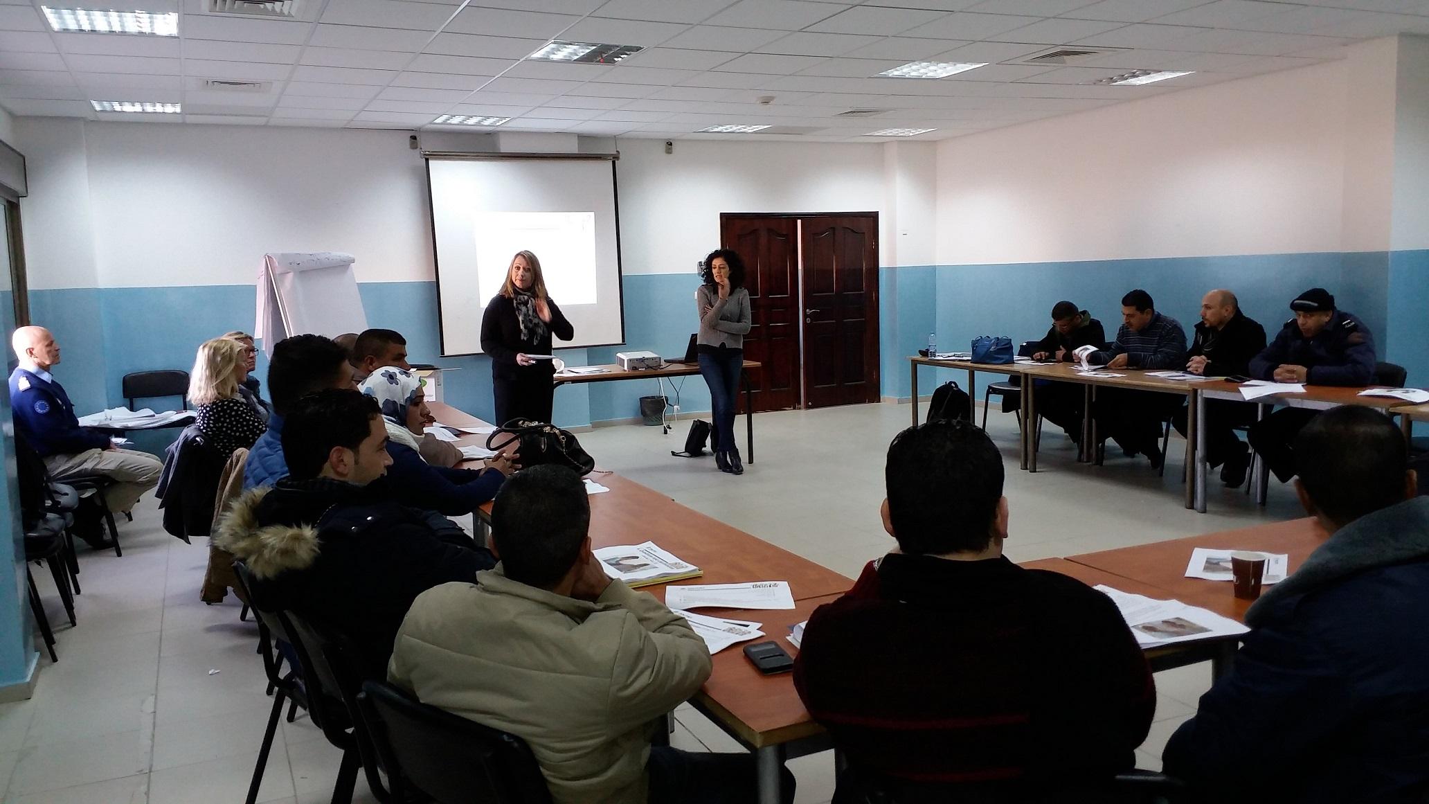 بعثة الشرطة الأوروبية تُقدّم دورة تدريبية للشرطة المدنية الفلسطينية حول أساليب اجراء المقابلات مع الأطفال