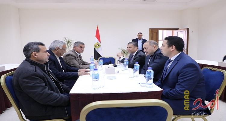 الجبهة الديمقراطية تلتقي الوفد الأمني المصري في غزة