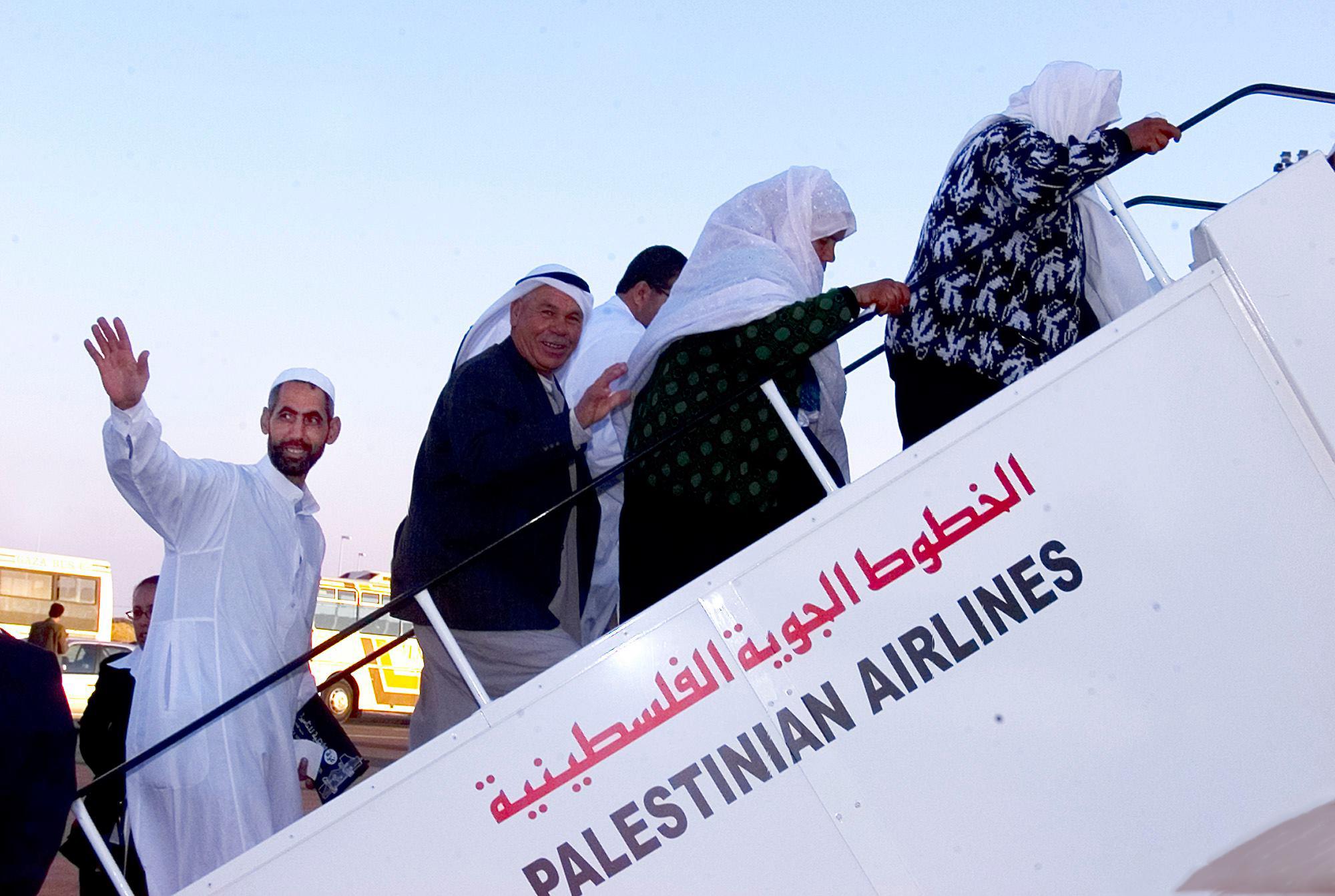 الدفعة الأولى من حجاج الضفة الغربية تغادر إلى الديار الحجازية