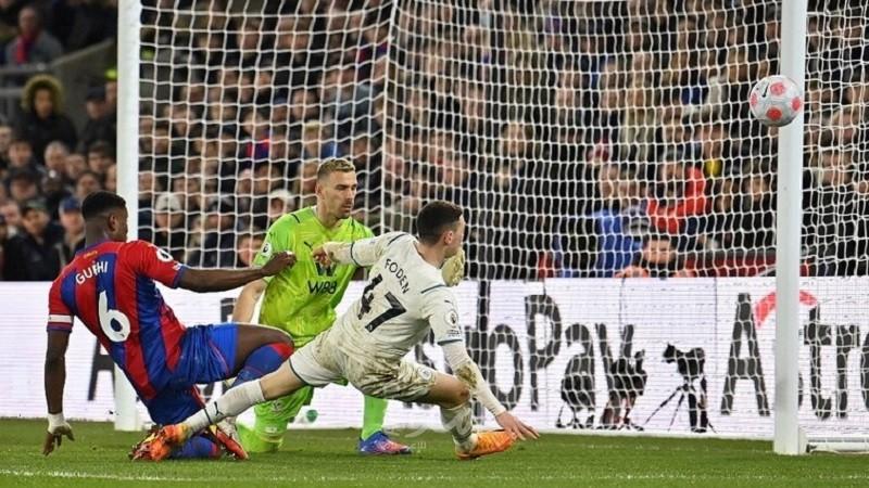 ليفربول يتلقى هدية بالمجان من "كريستال بالاس"