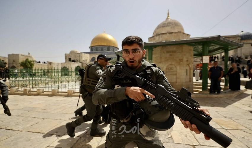 قوات الاحتلال تستدعي شابا مقدسيا للتحقيق
