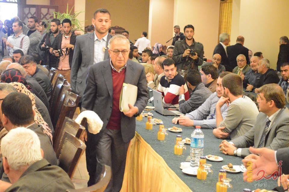فياض: التقيت عباس ولا زلت متسمك بمبادرتي.. وأريد زيارة غزة