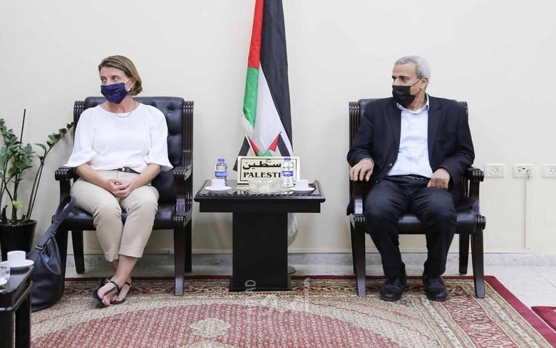 قلقيلية: المحافظ يلتقي وفدا من وكالة الغوث
