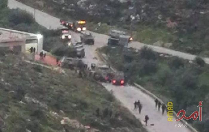 إصابات بالاختناق جراء اطلاق قوات الاحتلال قنابل الغاز تجاه المنازل برام الله