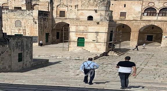 القدس: شرطة الاحتلال تعتقل موظف من دائرة الأوقاف بالمسجد الأقصى