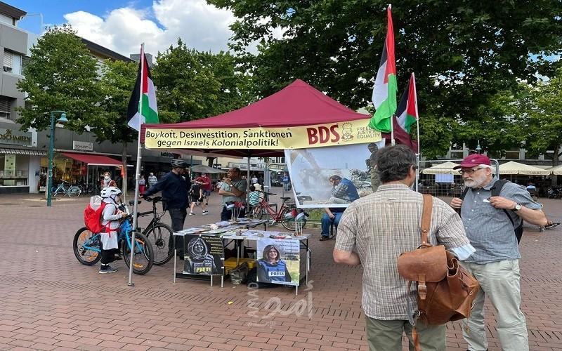 حملة المقاطعة والجالية الفلسطينية في مدينة "بون" يقيمان طاولة معلومات