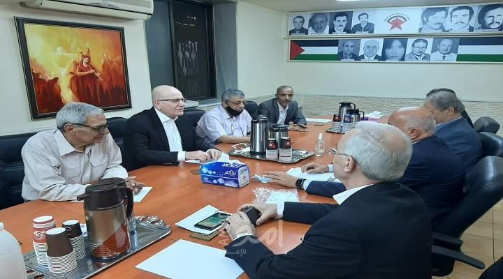 مباحثات بين قيادتي فتح والجبهة الديمقراطية تمهيداً للحوار الشامل- صور