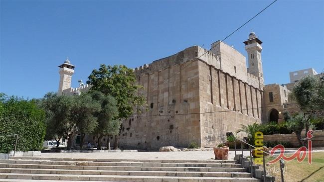 الخليل: إغلاق الحرم الإبراهيمي لليوم الثاني واقتحام متنزه بلدية يطا