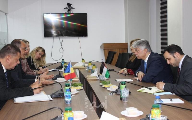 مجدلاني يطلع نائب وزير خارجية رومانيا على آخر المستجدات السياسية وتعزيز العلاقات الثنائية 