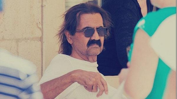 أمير قطر السابق يجرى عملية جراحية فى سويسرا بعد كسر فى ساقه