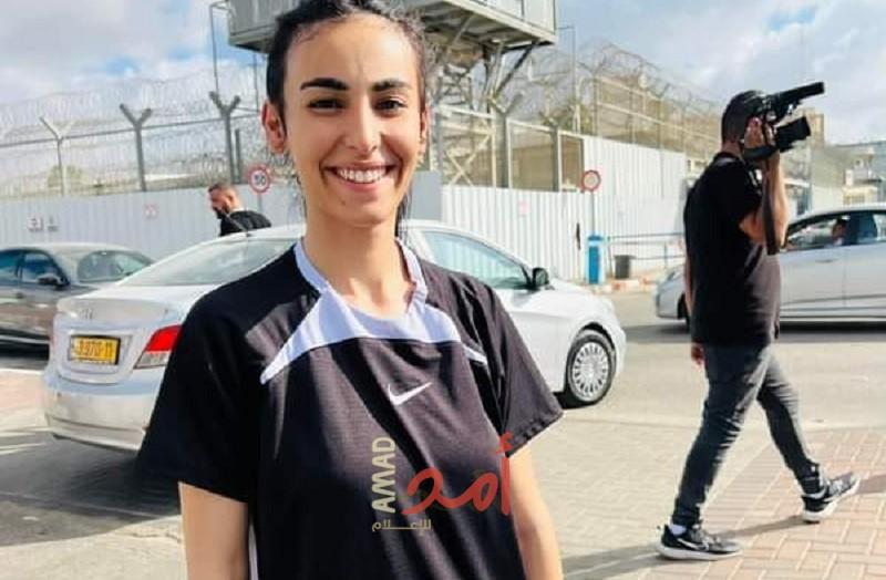 مركز فلسطين: فتاة مقدسة تسلم نفسها لقوات الاحتلال