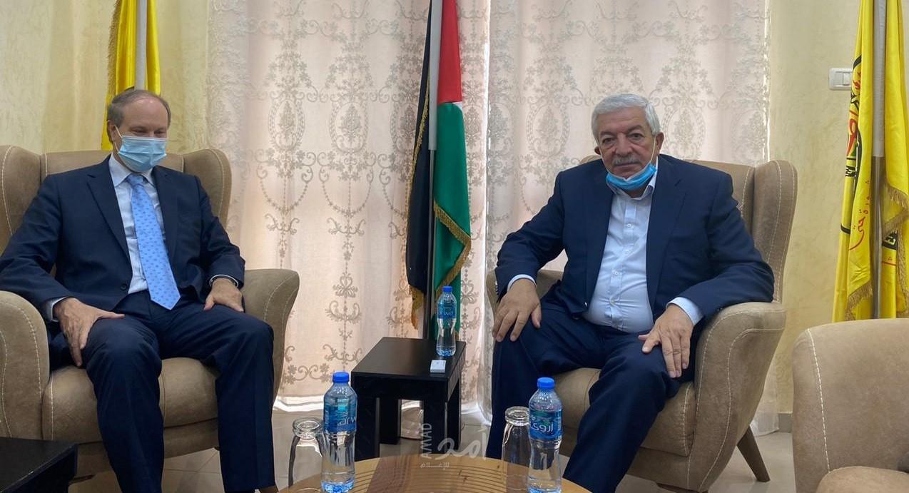 نائب رئيس حركة فتح يلتقي القنصل العام الفرنسي