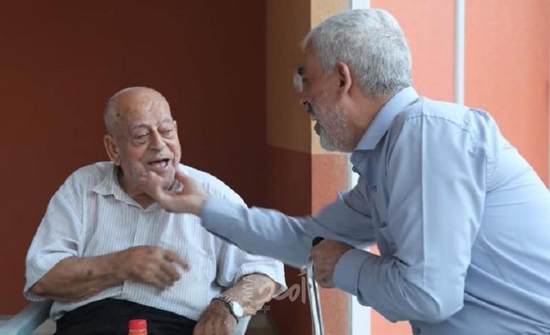 وفاة والد رئيس حماس في قطاع غزة "يحيى السنوار"