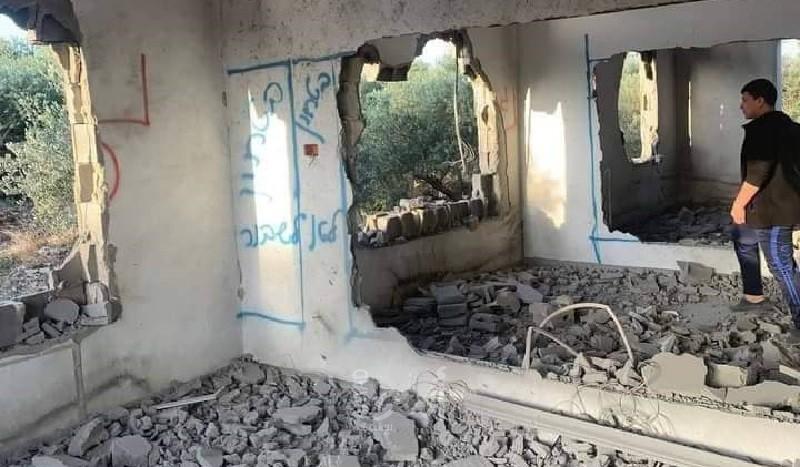 فصائل ومؤسسات فلسطينية تدين هدم منزل الأسير "عمر جرادات" في جنين