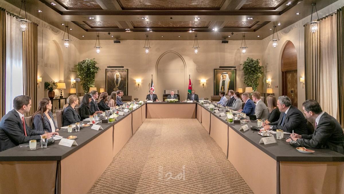 الملك الأردني يؤكد ضرورة تكثيف الجهود للتوصل إلى سلام عادل على أساس "حل الدولتين"