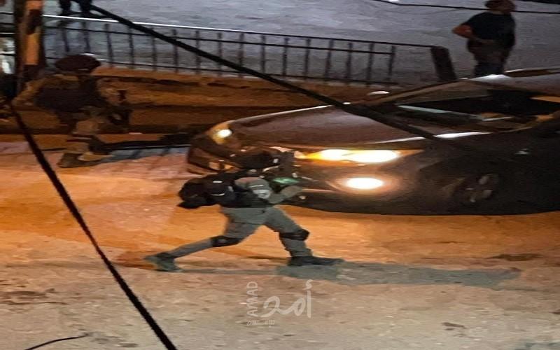 إصابات واعتقال شقيقين بمواجهات مع قوات الاحتلال شمال القدس