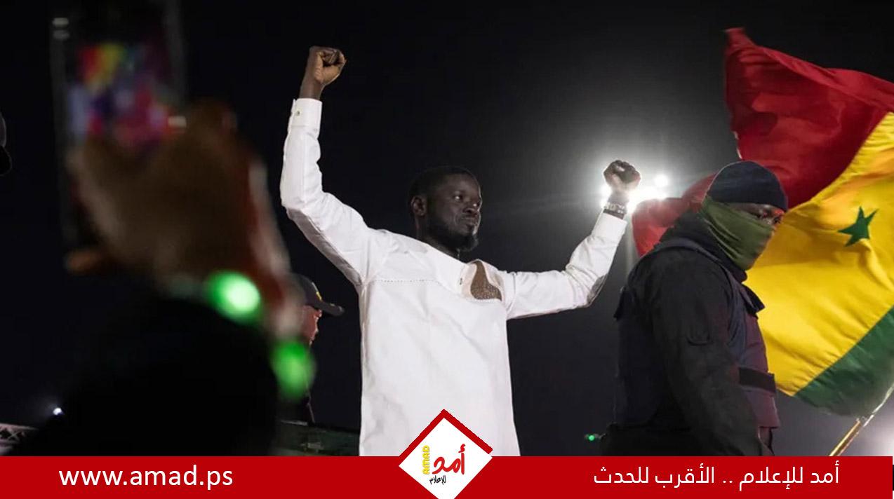 من الزنزانة إلى قصر الرئاسة.. من هو باسيرو ديوماي رئيس السنغال الجديد؟