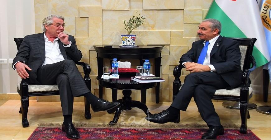 خلال استقبال المبعوث النرويجي.. أشتية: لن نقبل باستمرار الوضع القائم وسنعيد النظر في العلاقة مع إسرائيل