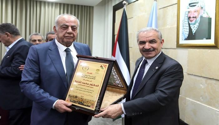 أشتية يستقبل وفداً من الهيئة الوطنية للمتقاعدين العسكريين
