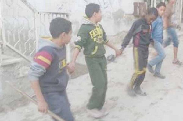 900 طفل يمني قتلوا خلال عام و 10 ملايين طفل بحاجة للمساعدة