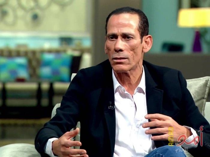 بالفيديو - الفنان الكوميدي محمود عزب يُعلن عن تقديمه لبرنامج جديد