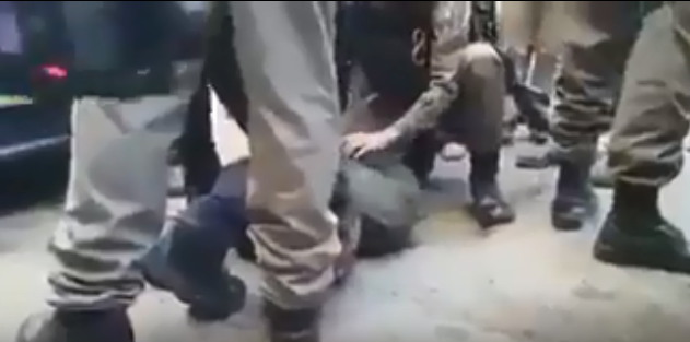 قوات الاحتلال تعتدي على شاب في مدينة القدس
