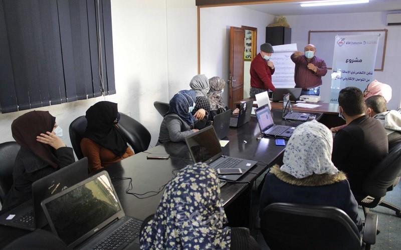جمعية المستقبل للصم الكبار تختتم مشروع تعزيز التواصل الالكتروني الفعال للصم