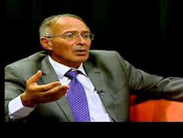 صحيفة: توقيف مدير عام الطب العدلي السابق د. زياد الاشهب