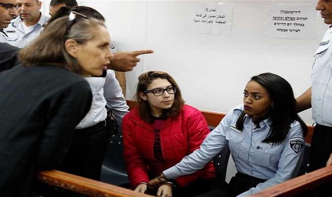 سلطات الاحتلال تمدد اعتقال الأسيرة نور التميمي لمدة 100 يوم