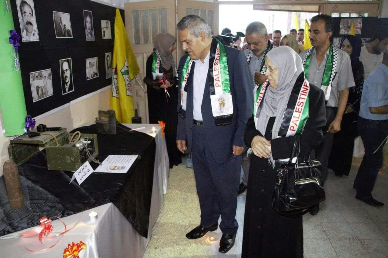حركة فتح تفتتح معرض صور ومقتنيات القائد أبو علي شاهين في رفح