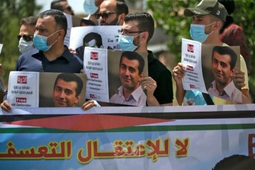 فلسطينيون يطالبون الأوروبيين للإفراج عن منسق حملة المقاطعة المعتقل لدى إسرائيل