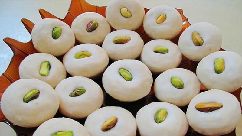 طريقة عمل الغريبة بالمنزل .. تعرفي