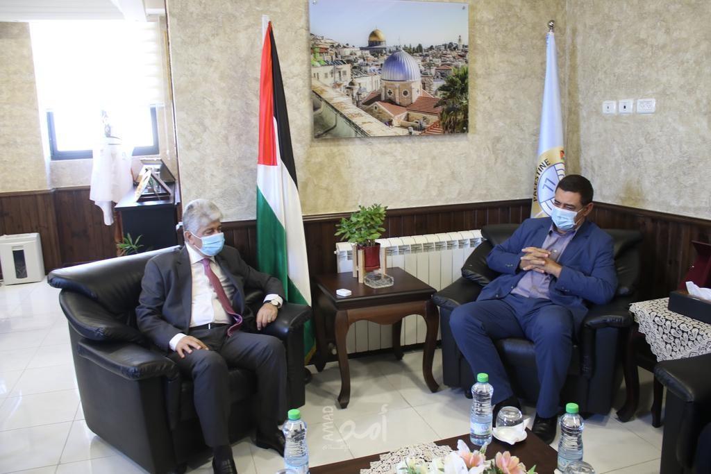مجدلاني يبحث مع ممثل رومانيا المستجدات السياسية وسبل تطوير العلاقات الثنائية