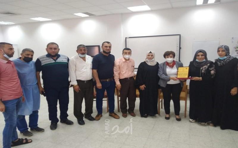 الديمقراطية تكرم المشفى الأهلي العربي بغزة