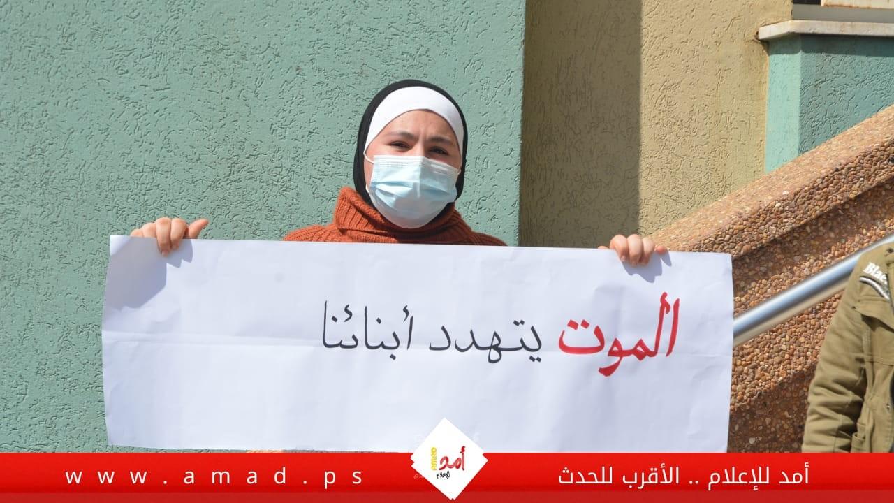 محذرا..الصليب الأحمر: اثنان من الأسرى المضربين داخل سجون إسرائيل في "وضع خطير للغاية"