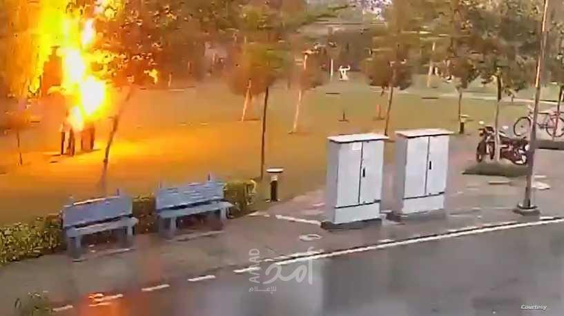 فيديو مروع.. لحظة سقوط 4 رجال بصاعقة في الهند