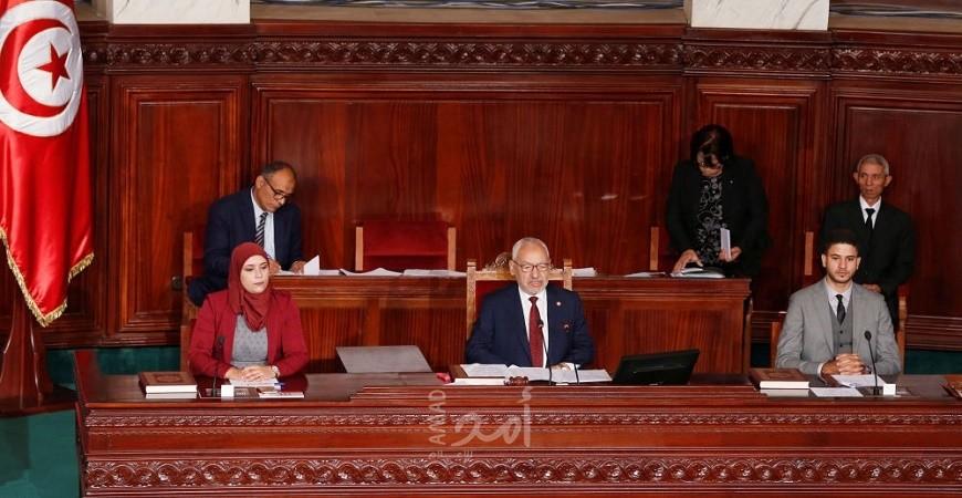 تونس: "النهضة" الإسلاموية تدعو إلى حكومة ائتلافية وتطالب الشاهد بإيقاف التعيينات