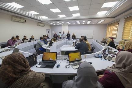 الكلية الجامعية تستقبل 10 آلاف من طلبة الثانوية العامة لتقديم الامتحان النهائي العملي لمبحث التكنولوجيا