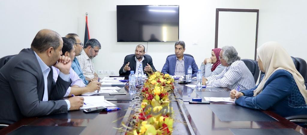 "الشباب والثقافة" تعقد الاجتماع الأول للجنة "وسام القدس"
