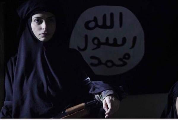 رينا بشور ترد على منتقدي "غرابيب سود"