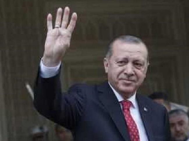 أردوغان: علينا التفكير في تجريم الزنا مجددا