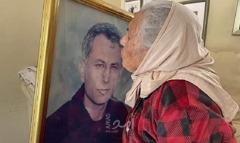 عميد الأسرى كريم يونس: أمي زارتني في السجن قرابة الـ(700) زيارة