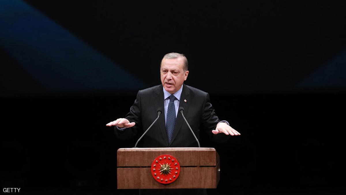 أردوغان يتوعد صحيفة تركية بدفع الثمن لنشرها تقريراً حول علاقة الحكومة بالجيش
