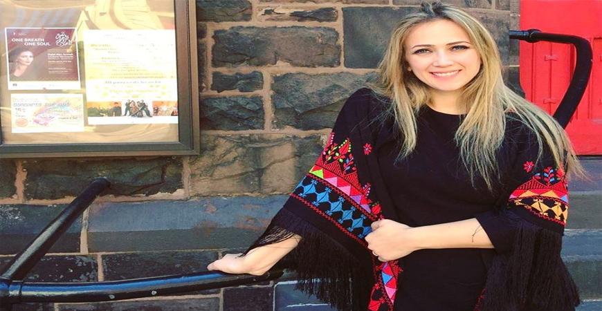 المطربة الفلسطينية "دلال أبو آمنة" تغنى فى لندن لأول مرة