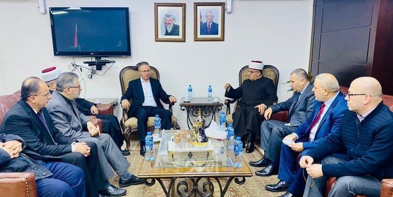 وزير الأوقاف وسفير فلسطين لدى تركيا يبحثان سبل التعاون المشترك